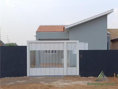 Casa para Venda, em So Gabriel do Oeste, bairro SANTA LUZIA, 3 dormitrios, 2 banheiros, 1 sute, 1 vaga